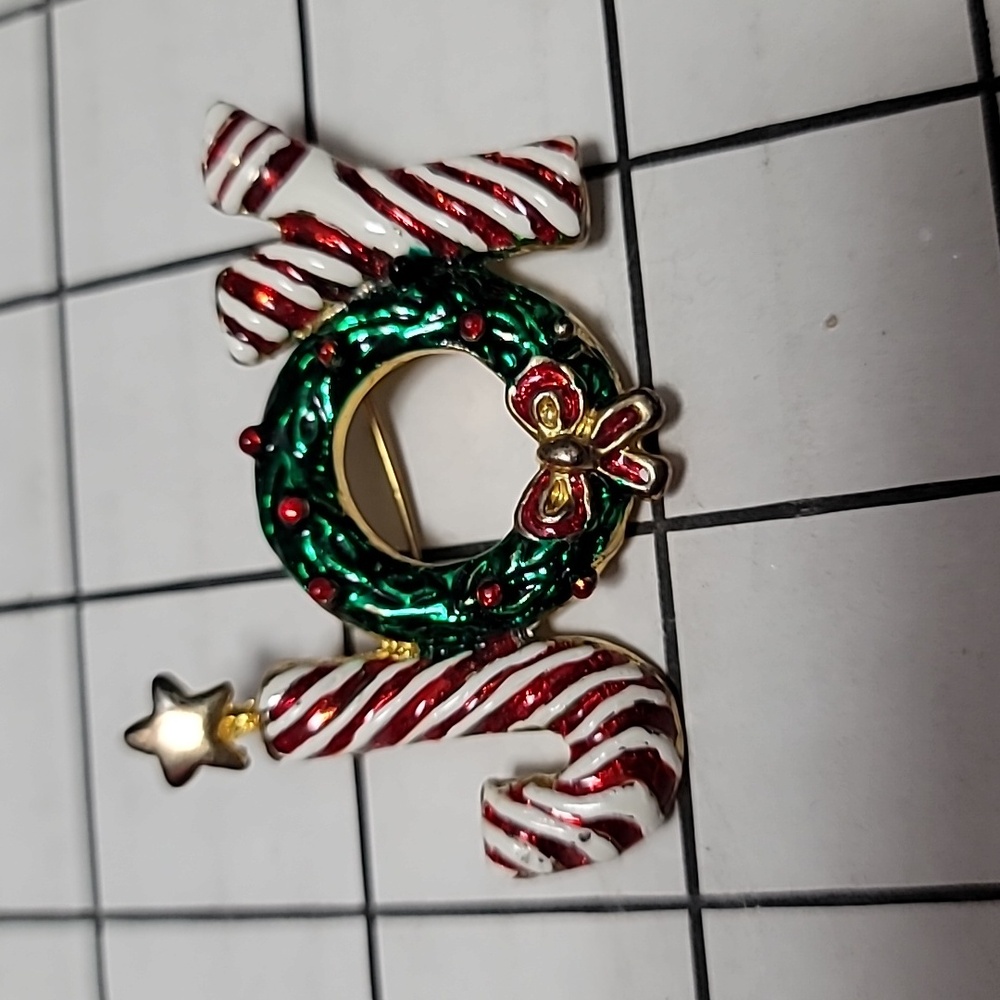 JOY Pin‎ - Picture 3 of 3